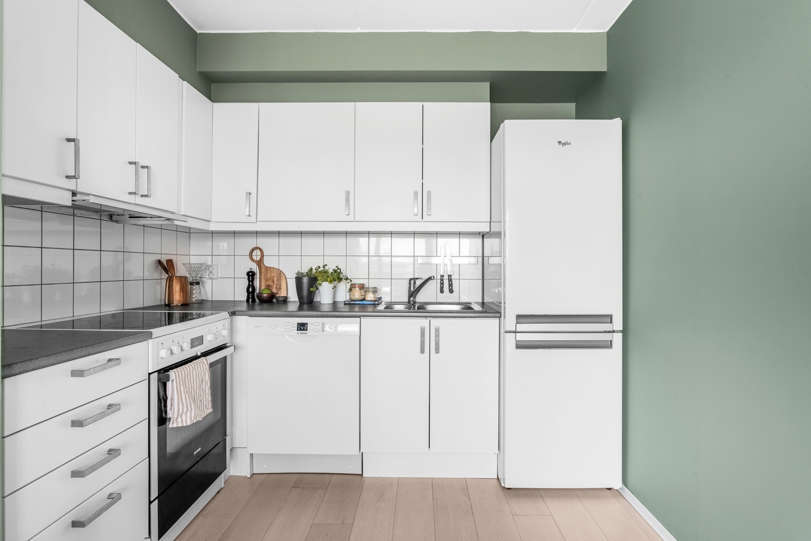 Velholdt kjøkken. Galleribilde