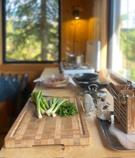 Etter en frisk dag i fjellheimen smaker det ekstra godt med et godt måltid. Galleribilde