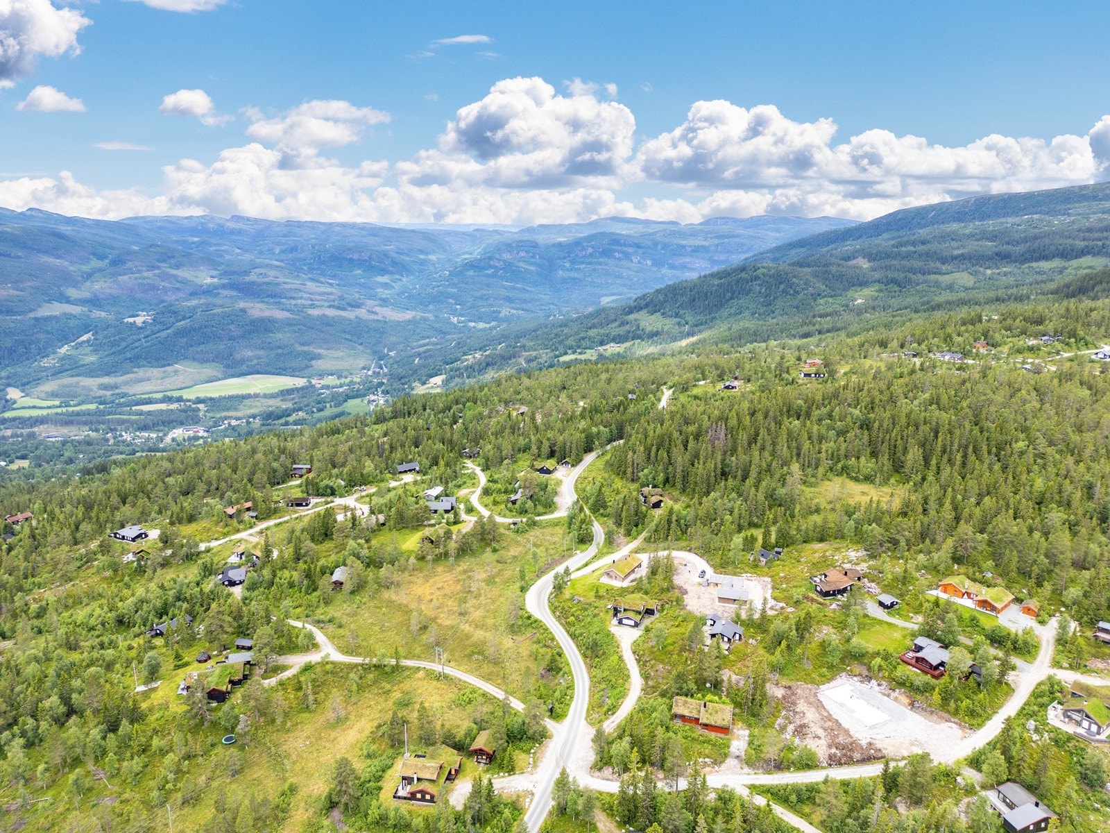 På Tempelseter er det en gjeng ildsjeler fra Eggedal turlag som sørger for at det ofte prepareres milevis med flotte langrennsløyper, slik at det skal være en nytelse å gli ut i nypreparerte spor og sette kursen innover høyfjellsviddene. Galleribilde