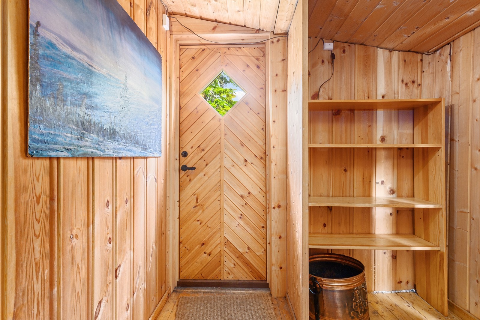 Her er det plass til å henge fra seg. Galleribilde