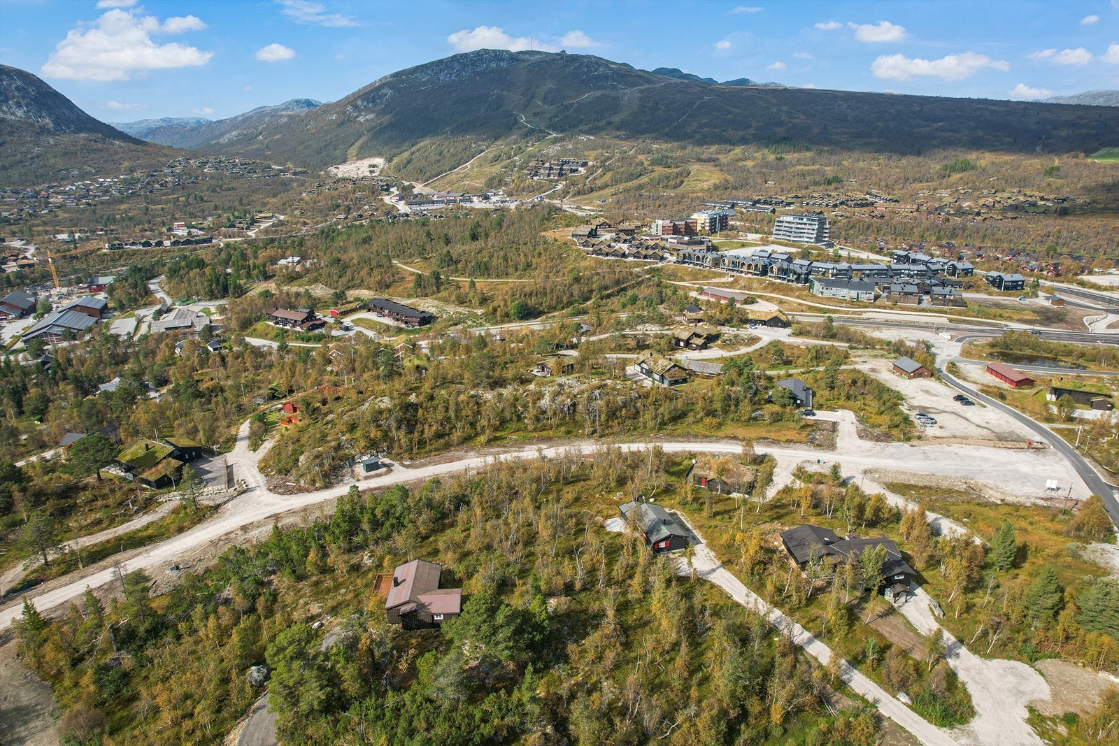 Mot skisenteret. Galleribilde