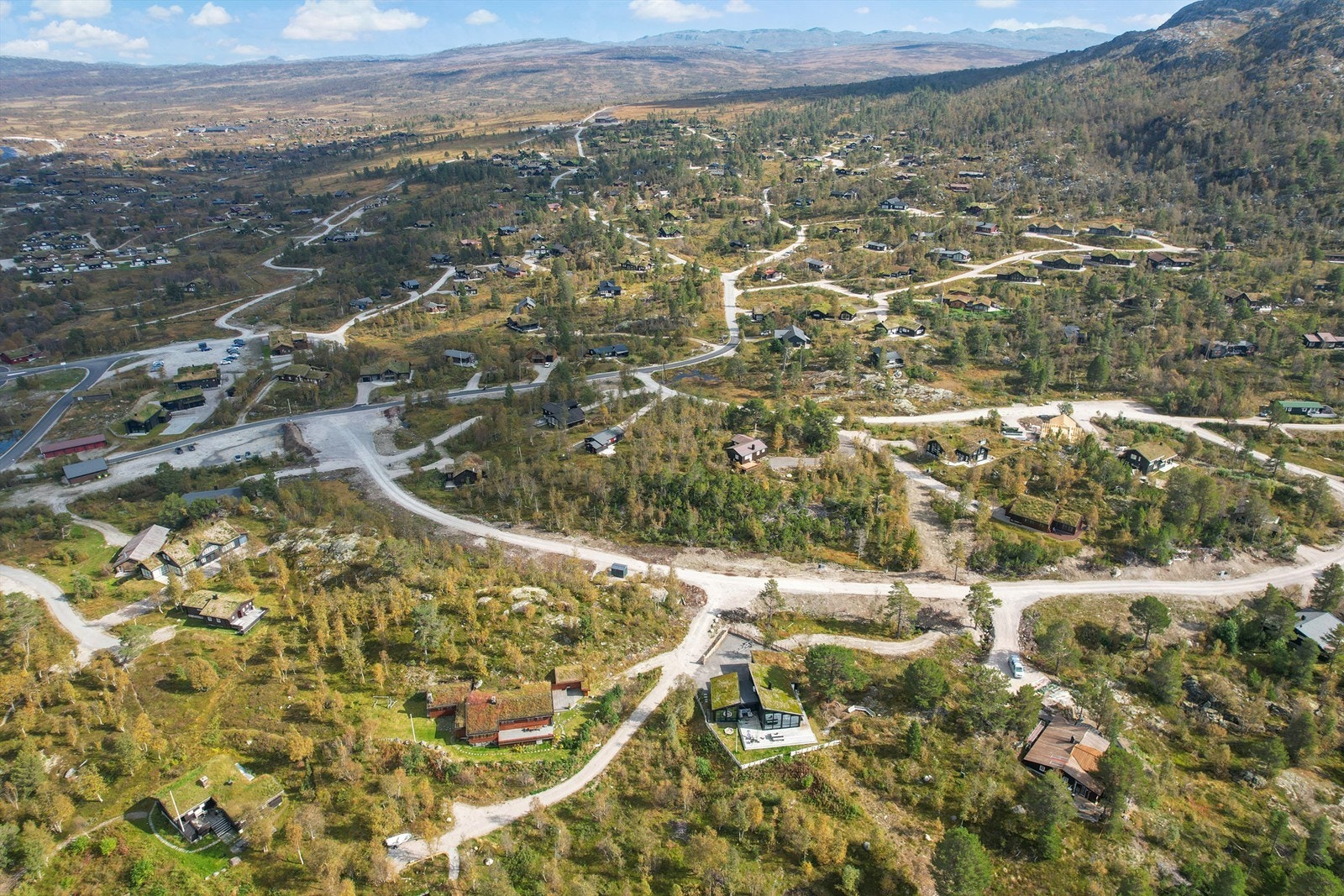 Nærhet til oppkjørt skiløype. Hyttenutane og Galten i bakgrunnen. Galleribilde