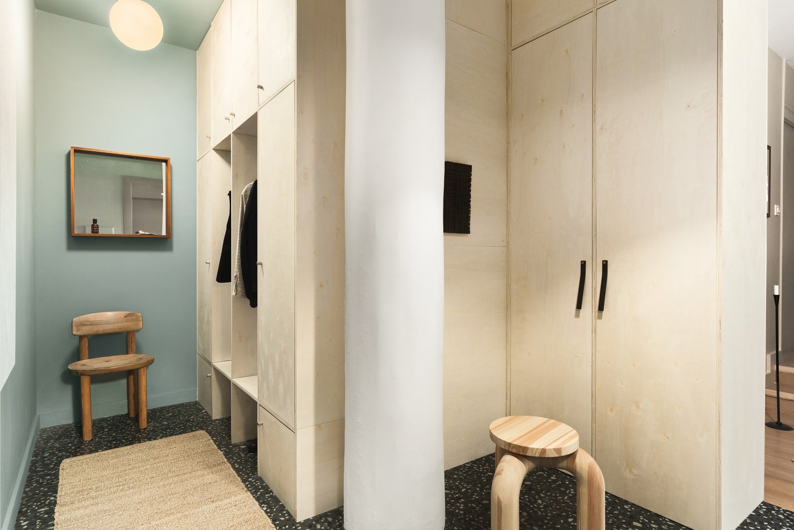 Entréen gir et godt førsteinntrykk med god plass til alt du skulle trenge. Galleribilde