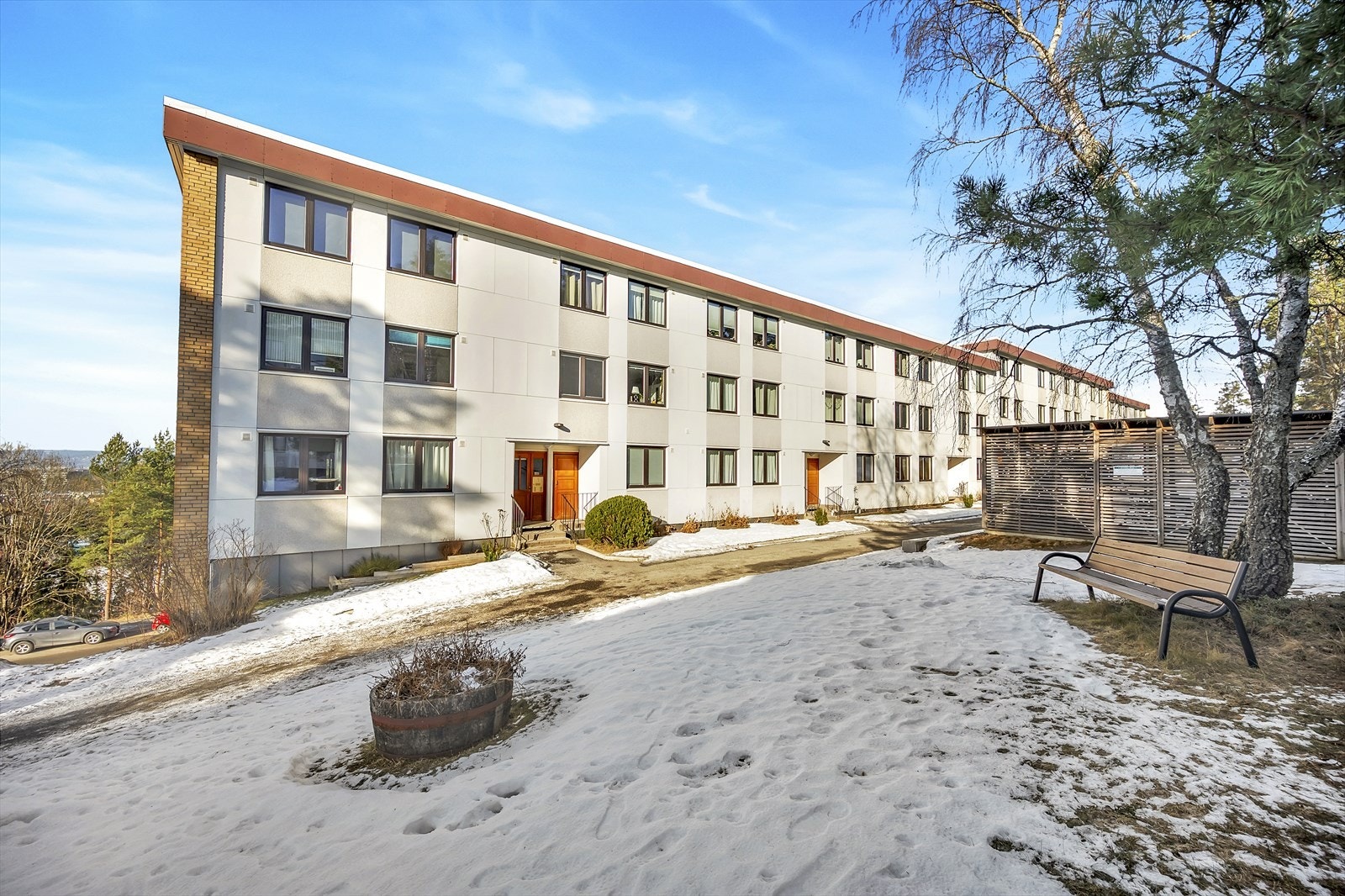 Borettslaget har fellesvaskeri og praktisk tørkerom. Galleribilde