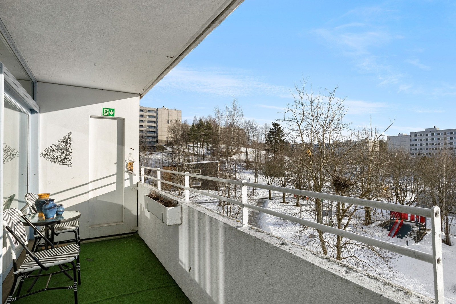 På balkongen vil det være fin plass til ønsket utemøblement og planter Galleribilde