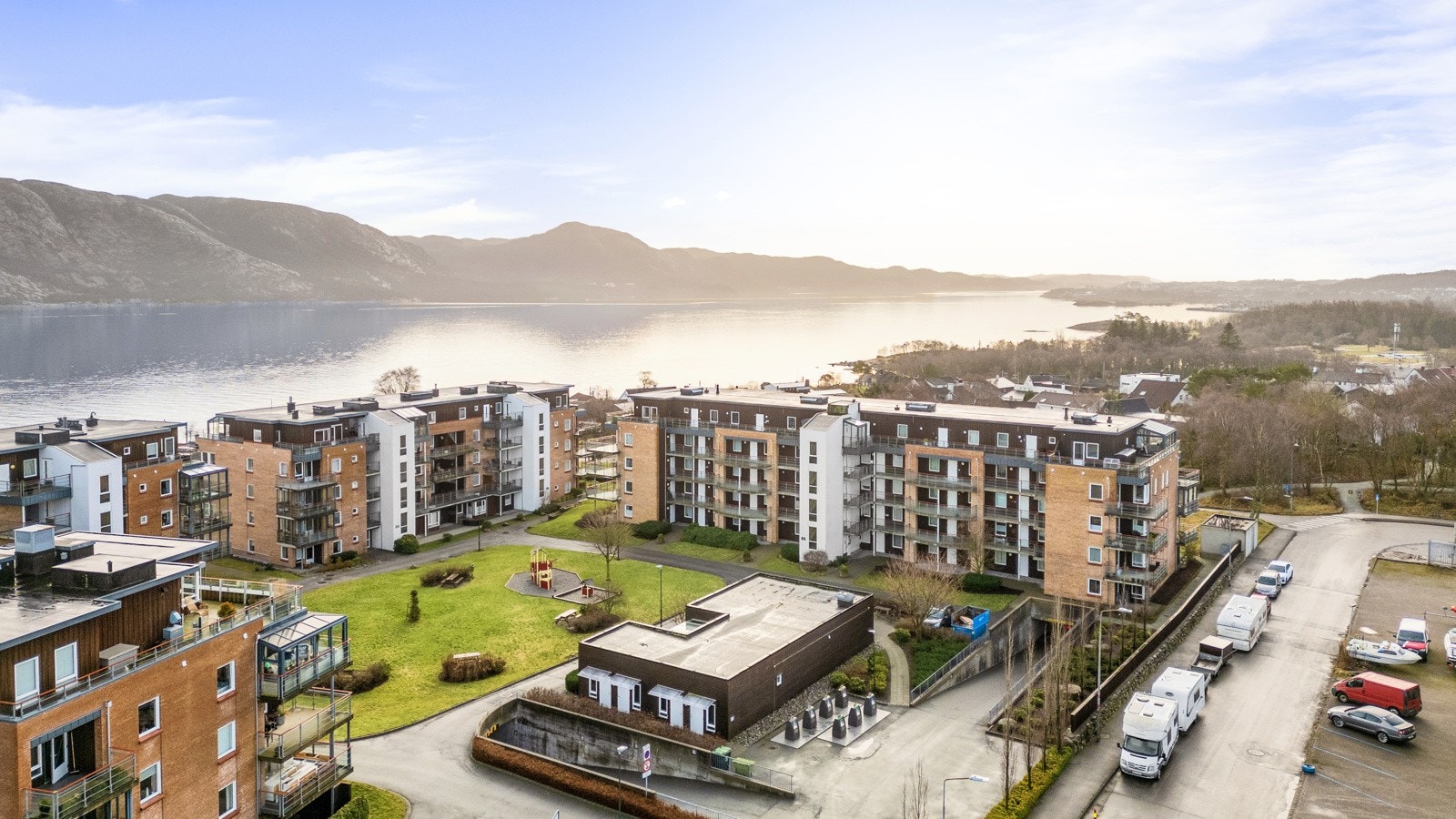 Fine omgivelser langs Gandsfjorden Galleribilde
