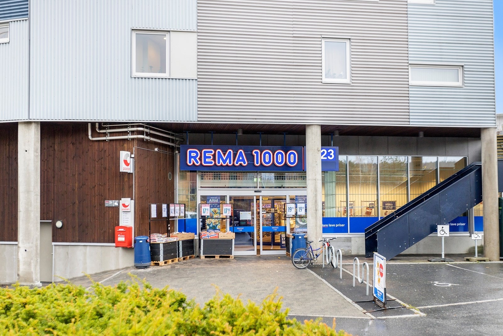 Rema 1000 ligger en liten rusletur fra boligen. Galleribilde