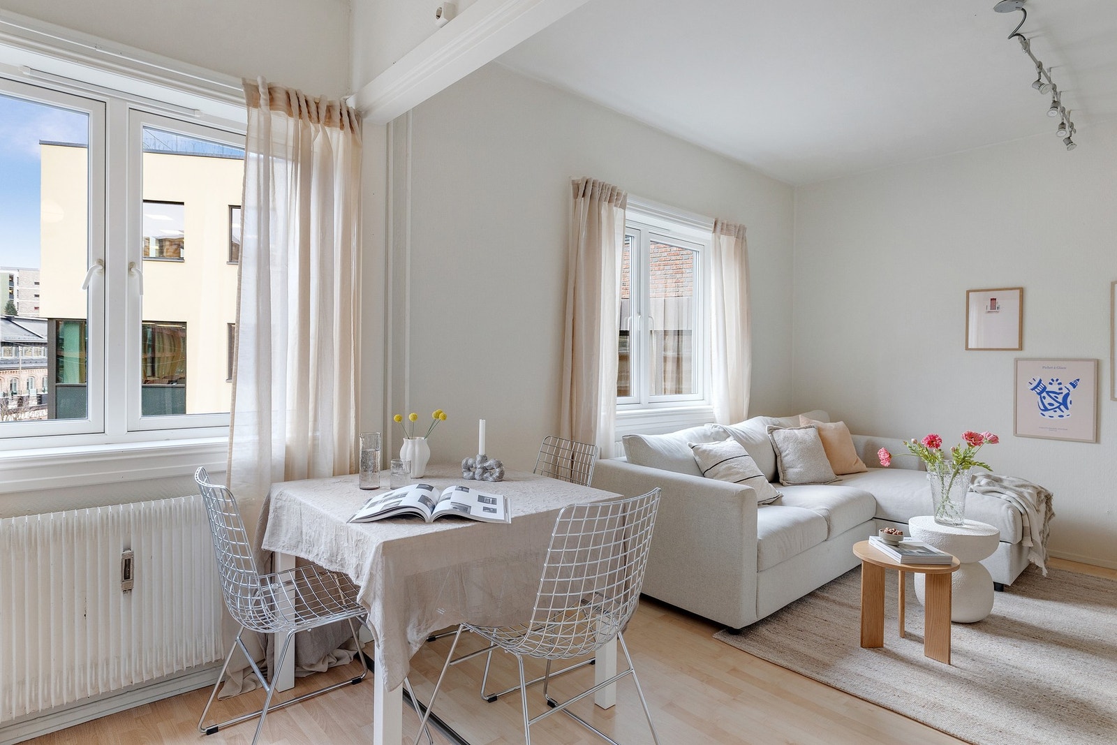 Leiligheten byr på flere gode muligheter, og er perfekt for deg som ønsker å bo sentralt. Galleribilde