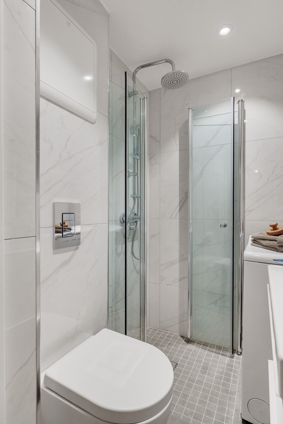 Det er opplegg for vaskemaskin, og downlights i himling. Galleribilde