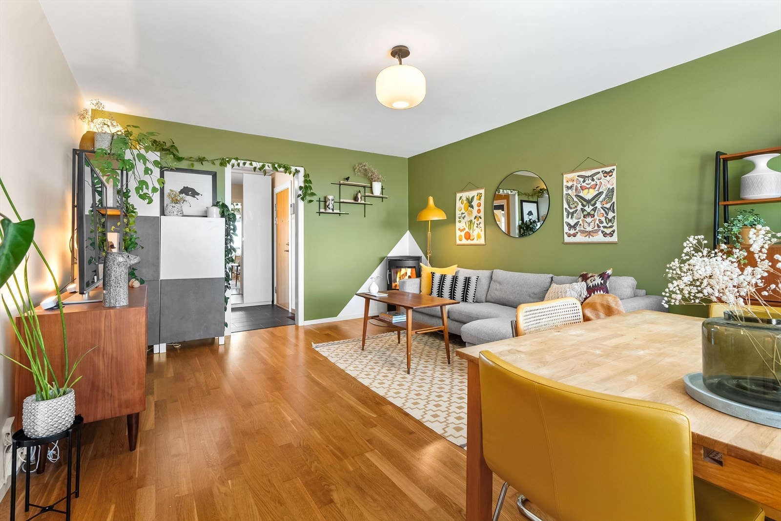 Leiligheten disponerer to kjellerboder på totalt ca. 5 m² og en loftsbod på ca. 4 m². Galleribilde