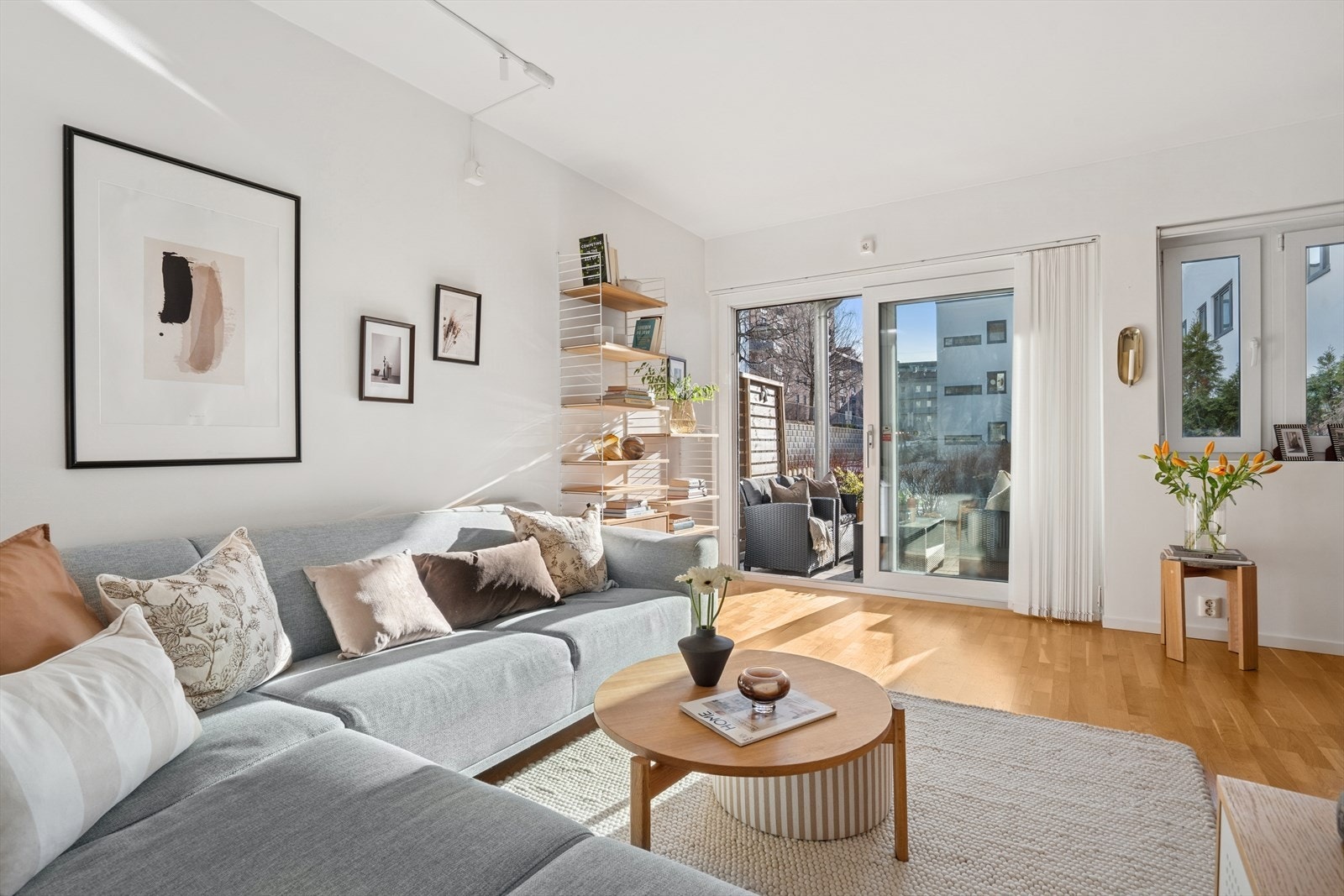 Fra stuen også godt med naturlig lysinnslipp. Galleribilde