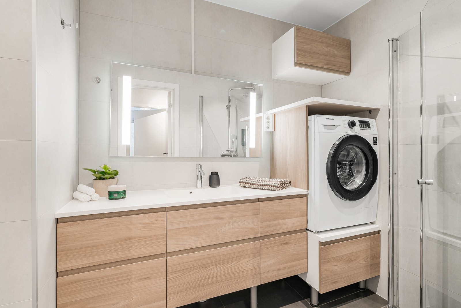 Flott og moderne bad oppusset i 2018. Galleribilde