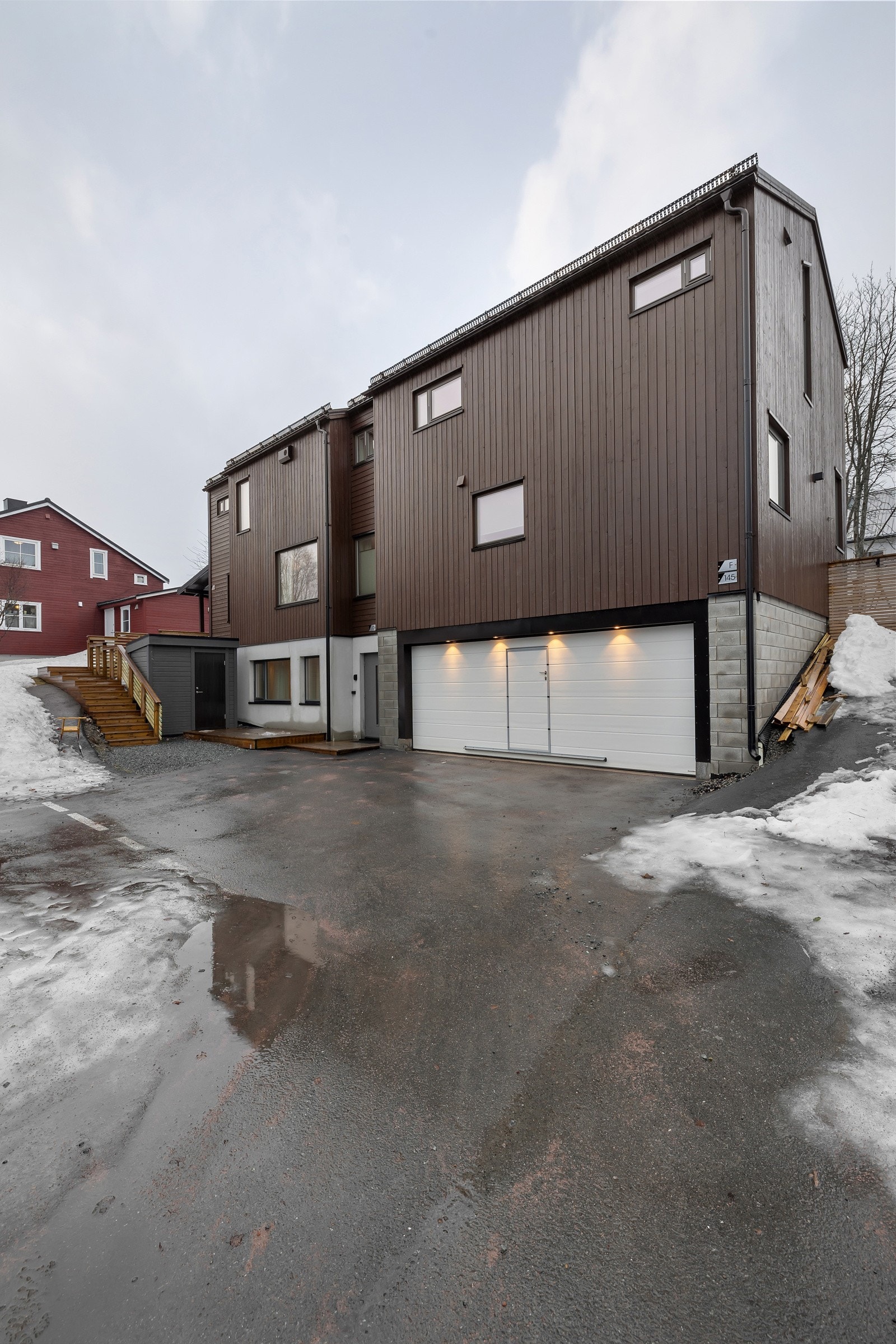 Velkommen til strandvegen 145 D! Galleribilde