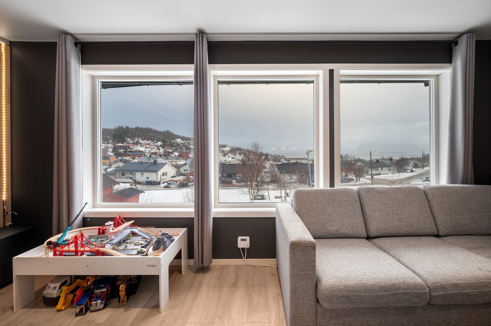 Her har du fin utsikt mot havet og nærområdet Galleribilde