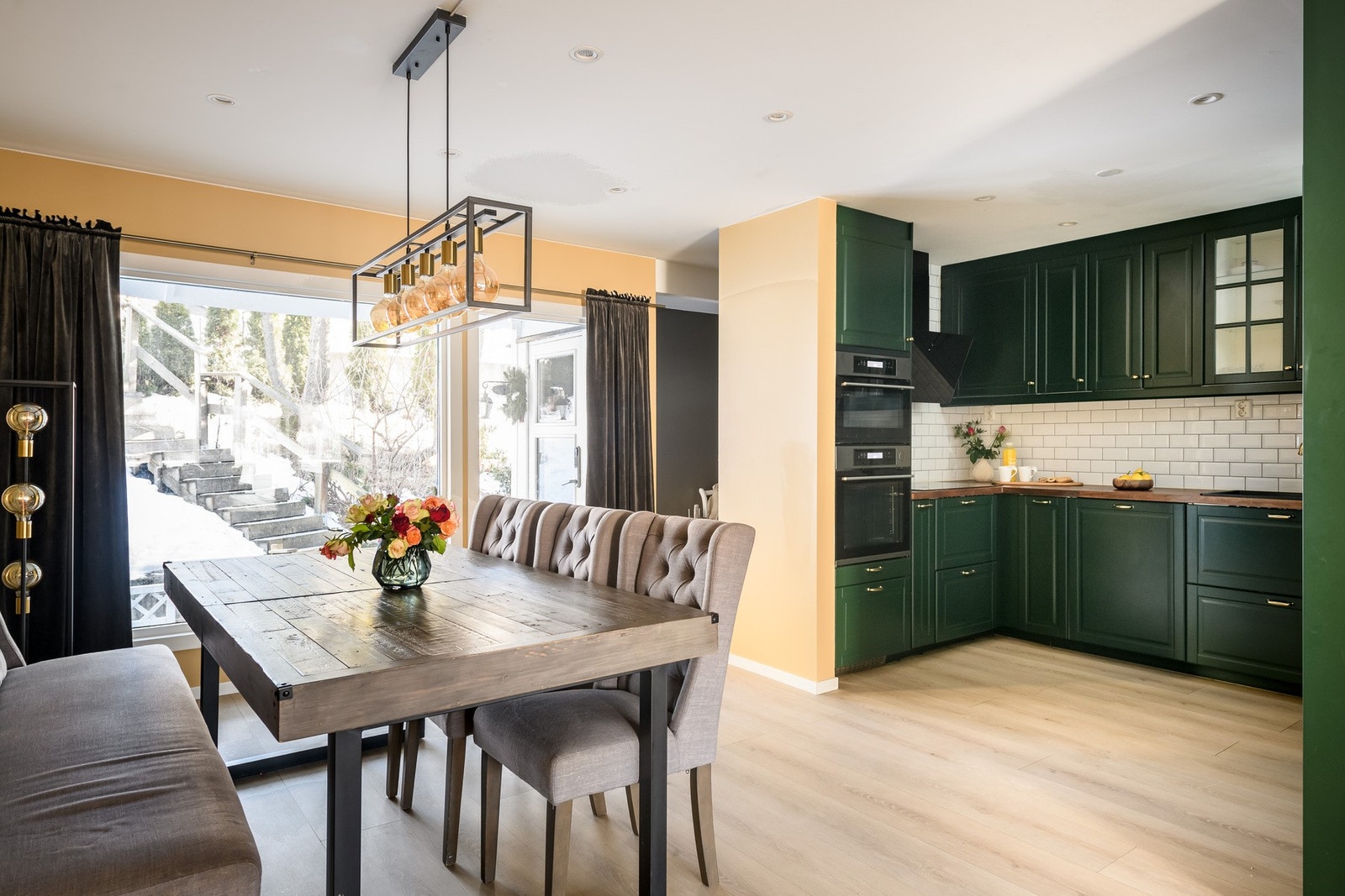 Tittutveien 6 C presenteres av Bulent Yildirim v/Boa Eiendomsmegling Oslo vest. Galleribilde