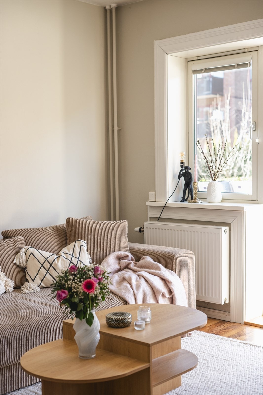 Internett, kabel-tv, varmtvann og fyring er inkludert i felleskostnadene. Galleribilde