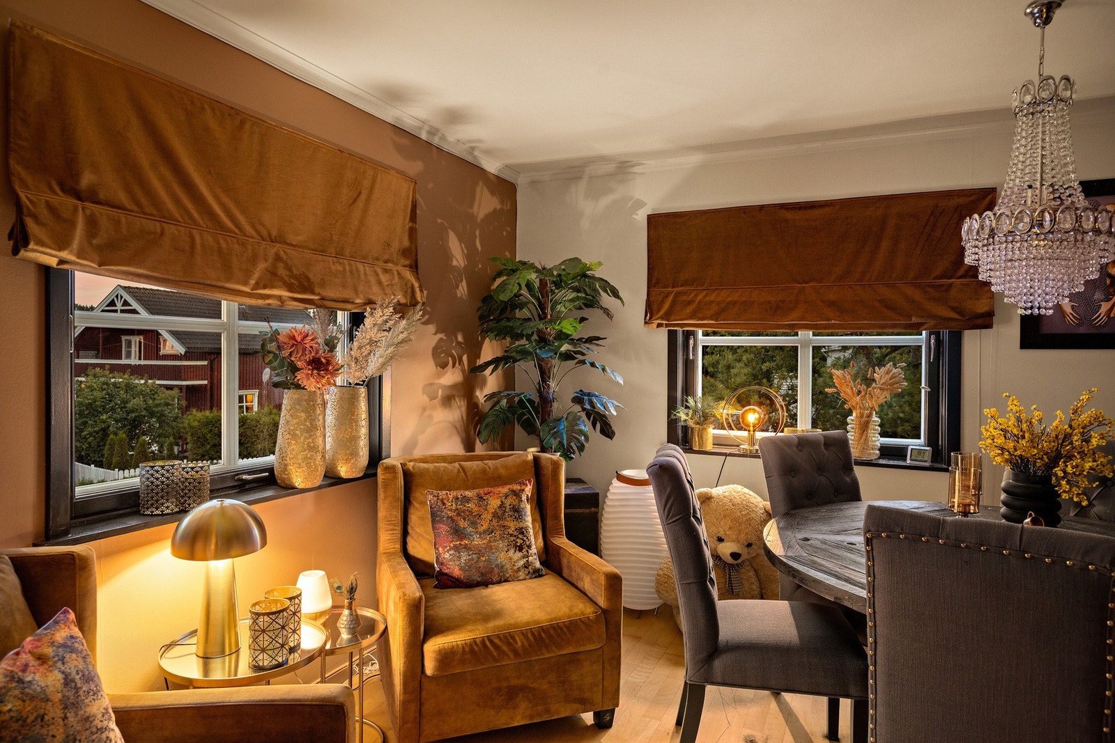 Stue i 2. etasje malt i lune og delikate fargevalg. Galleribilde