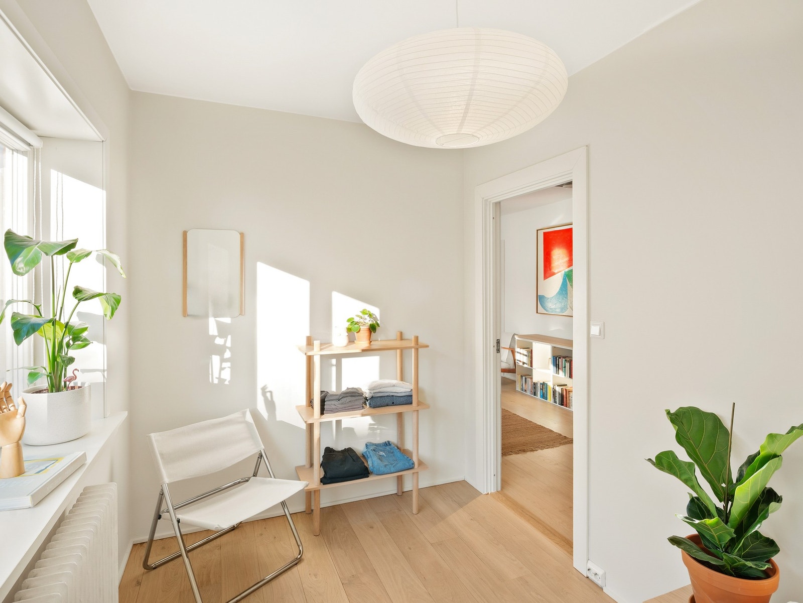 Soverommet har god plass til å sette inn garderobeløsning. Galleribilde