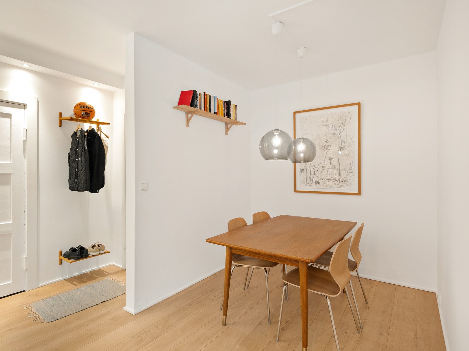 Her er det rikelig med plass til en stor spisegruppe - ideelt for å samle venner og familie. Galleribilde