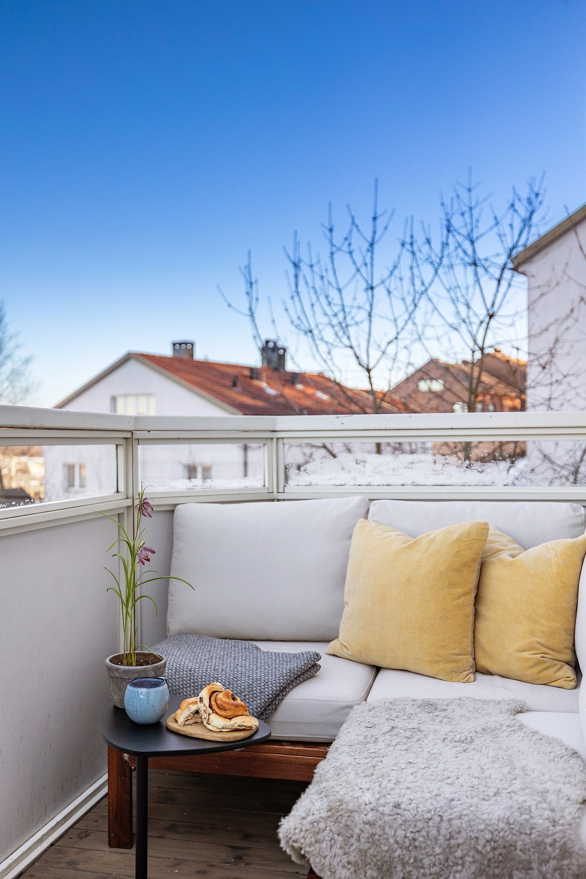 På sommerdager kan du nyte herlig ettermiddags- og kveldssol - perfekt for lange, lyse kvelder på balkongen! Galleribilde