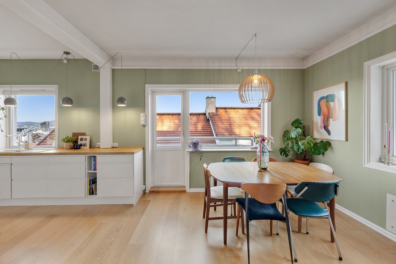 Leiligheten har god planløsning, med delvis åpen stue-/kjøkkenløsning. Galleribilde