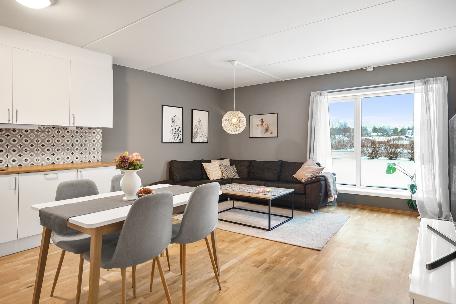 Med en moderne stil er denne boligen lett å gjøre sin egen. Galleribilde