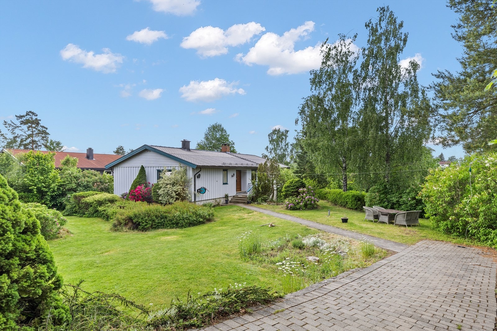 DNB Eiendom v/Ronny Strøm presenterer Sponstuveien 35C - En hyggelig hel tomannsbolig på Øvre Prinsdal Galleribilde