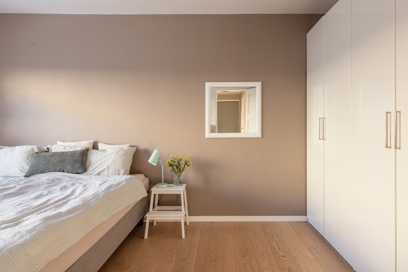 Soverommet åpner opp for ulike møbleringsmuligheter. Galleribilde