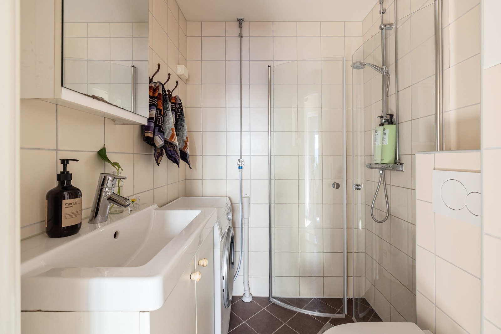 Pent flislagt baderom fra baderomsrehabiliteringen i gården i 2012/2013. Galleribilde