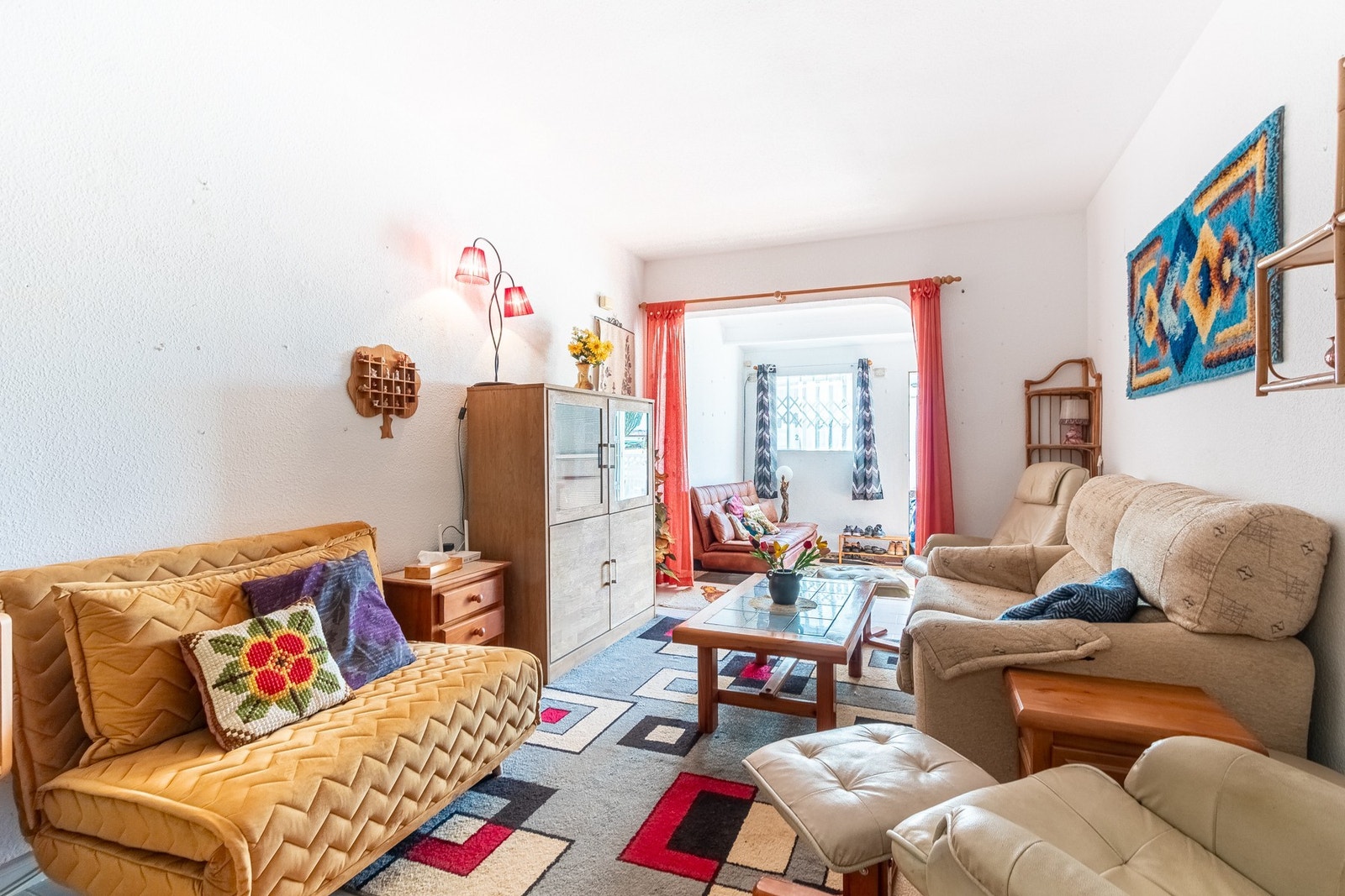 Spaniamegler1 har eget advokatkontor som sikrer kjøpsprosessen Galleribilde