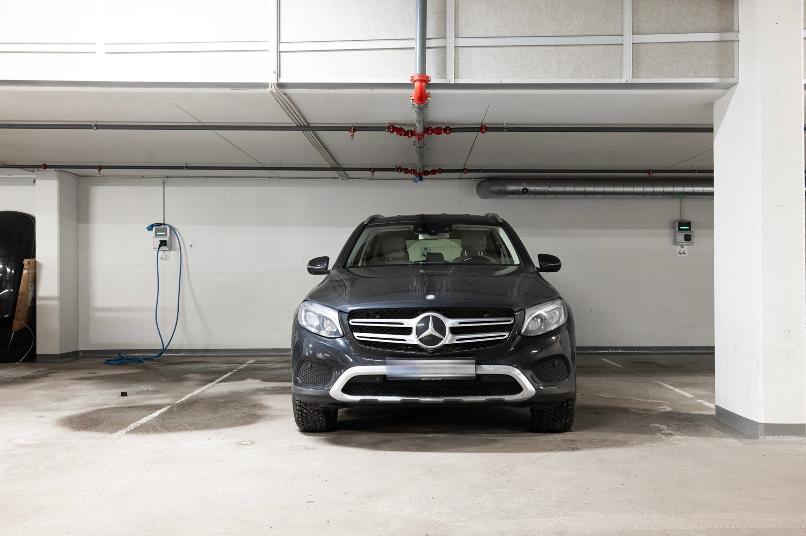 Garasjeplass Galleribilde