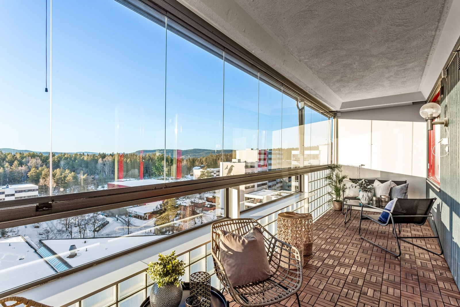 Godt med plass til møblering og grill. Galleribilde