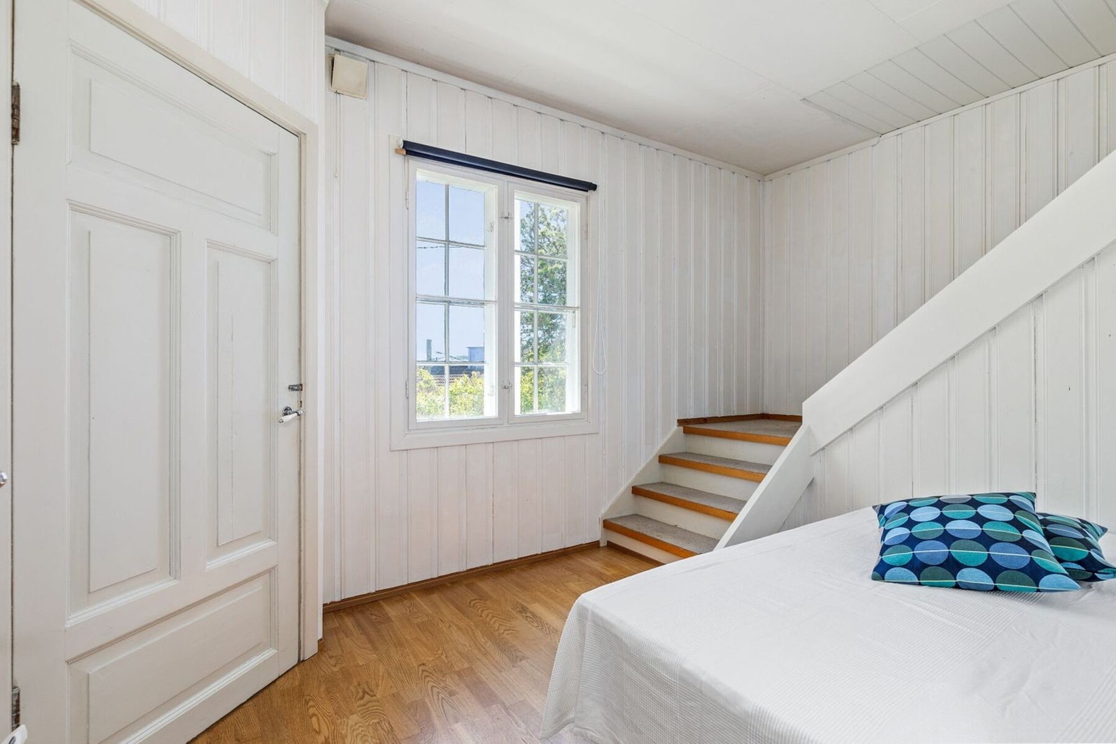 - Soverom 2 | Tidligere trapperom som er omgjort til soverom - Galleribilde