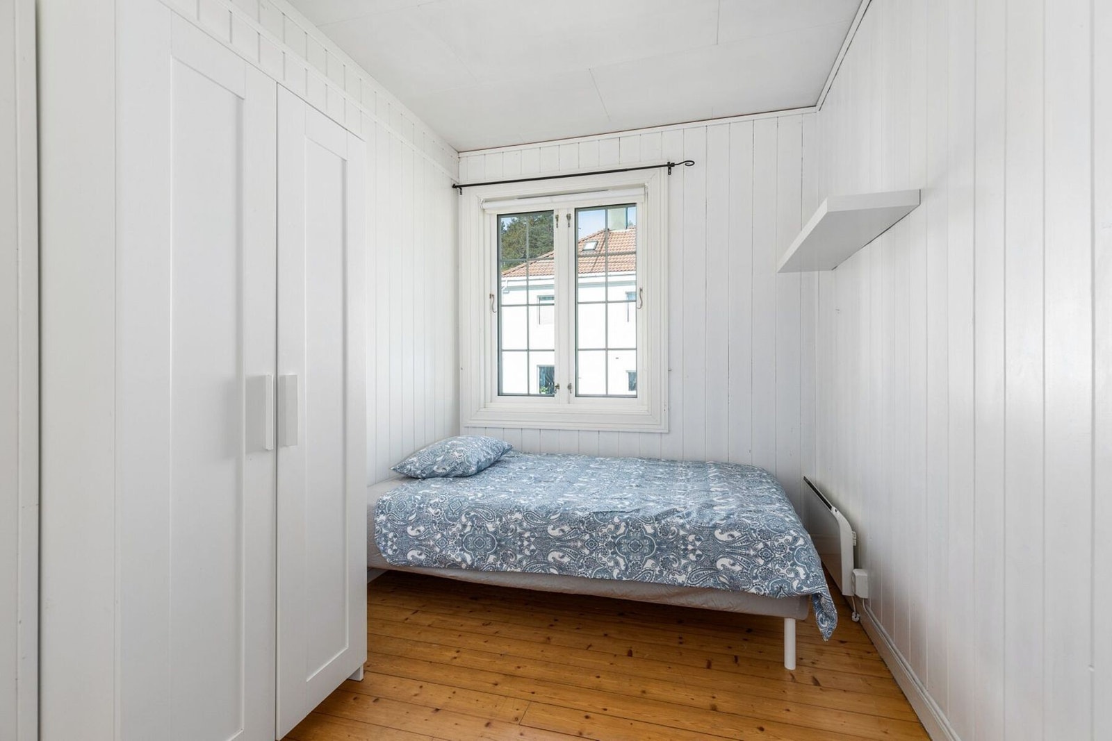 - Soverom 3 | Plass til både garderobeskap/pult - Galleribilde