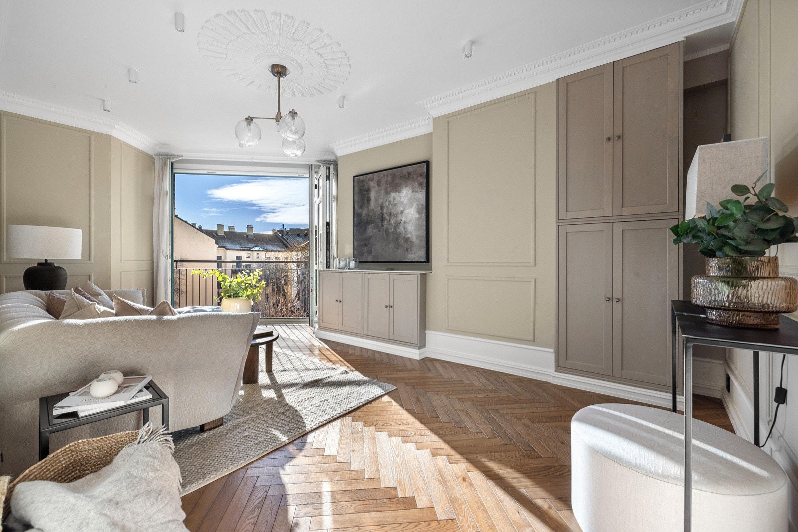 Velkommen til Rathkes gate 5B - Lars Jakob Aarak v/Privatmegleren Park har gleden av å presentere denne rålekre leiligheten som ble totalrenovert i 2020. Galleribilde