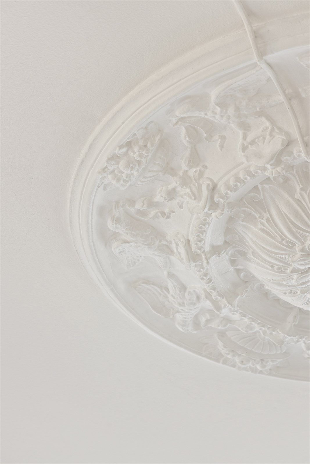 Leiligheten ligger i en klassisk bygård fra 1900. Galleribilde