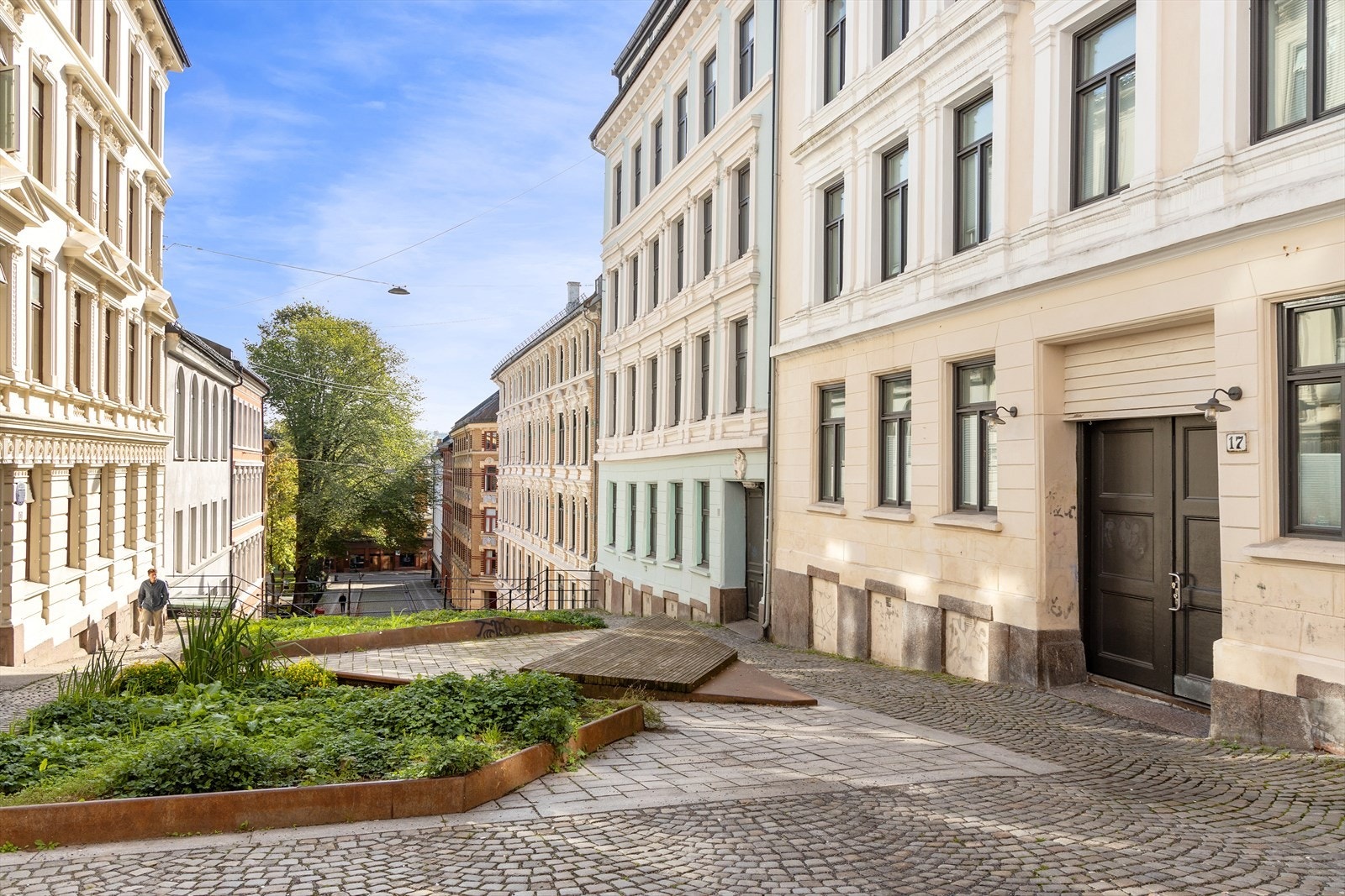 Hyggelig gatetun rett utenfor. Galleribilde