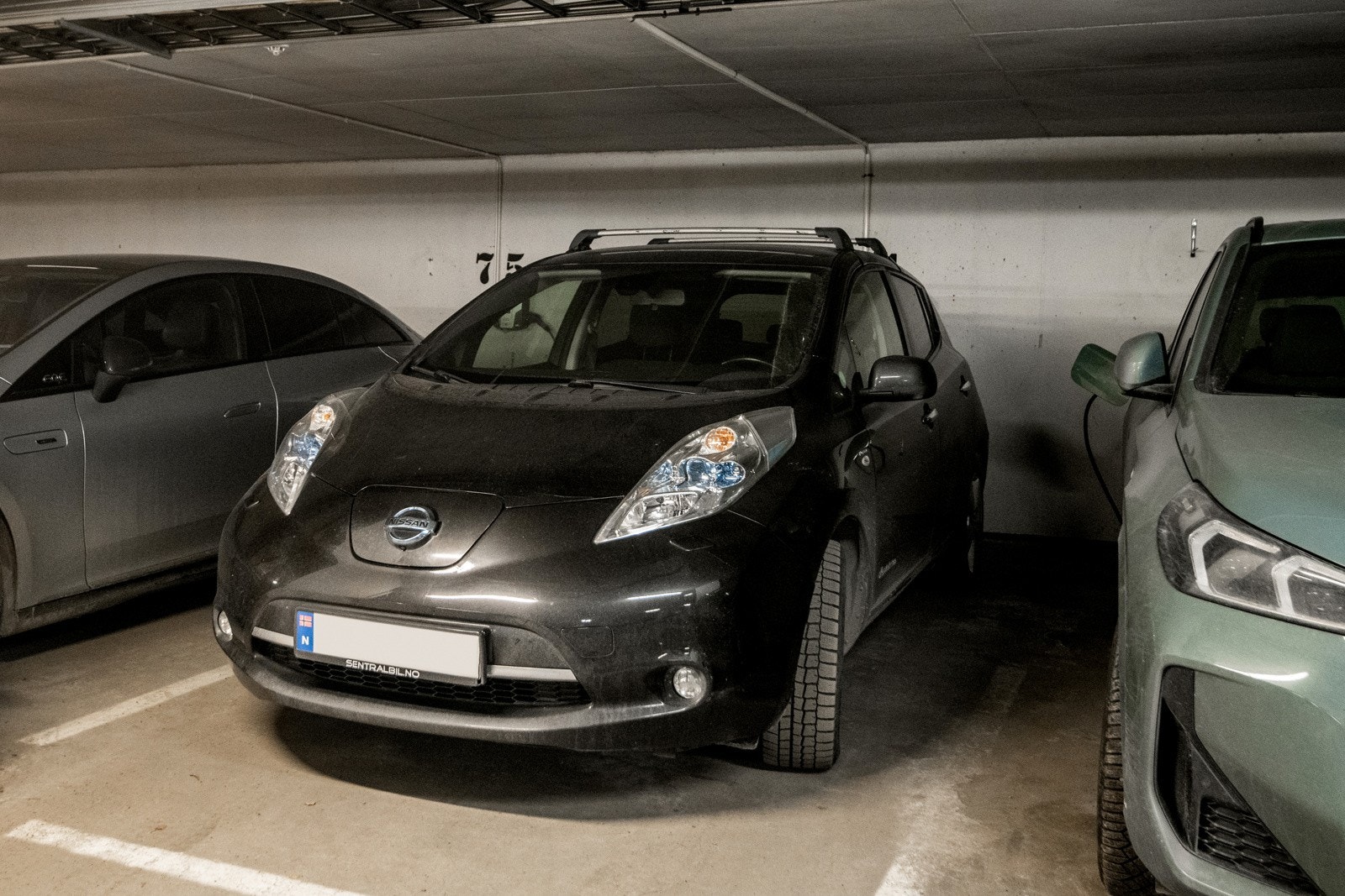 Det medfølger en parkeringsplass med elbillader i felles garasjeanlegg. Galleribilde