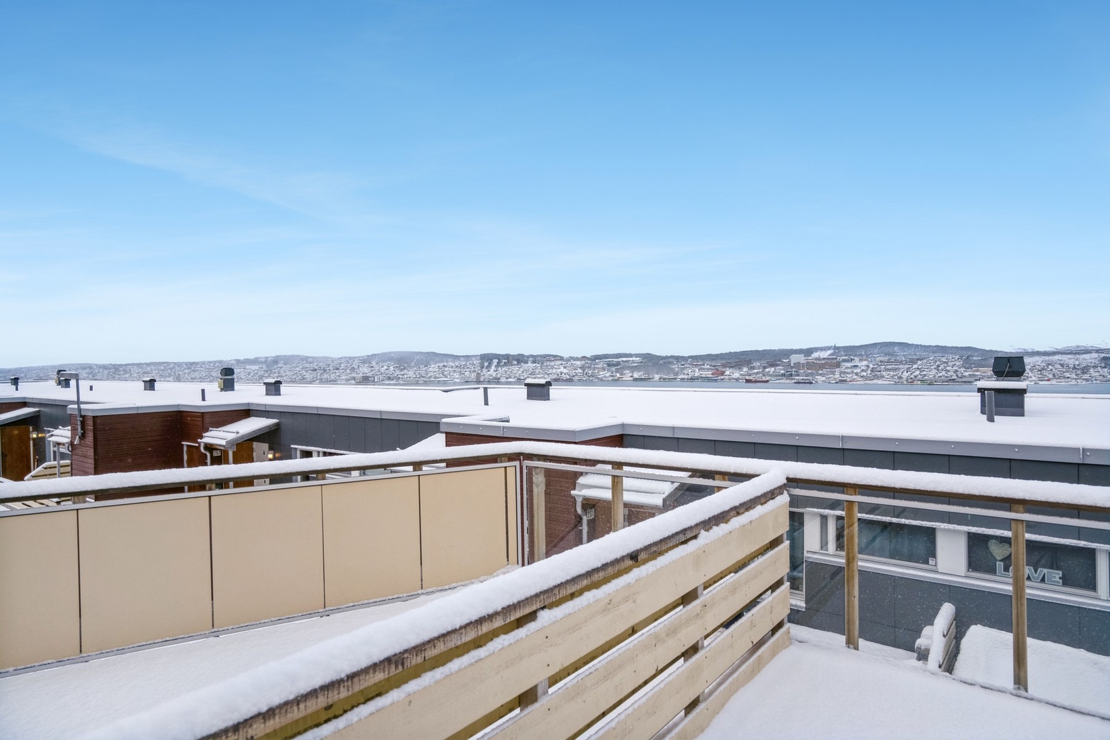 Flott utsikt fra terrassen Galleribilde