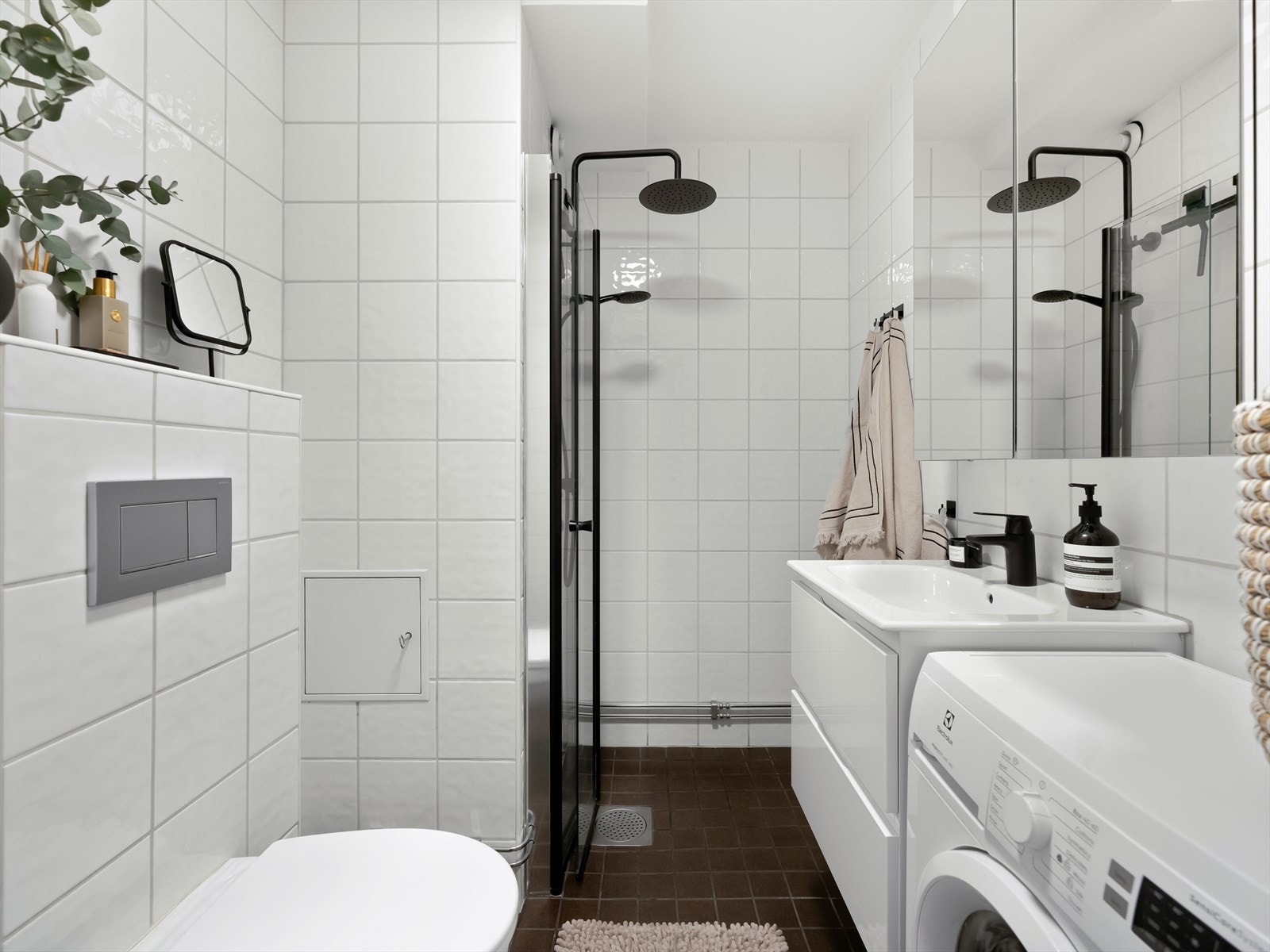 Pent flislagt mad modernisert med ny innredning. Galleribilde