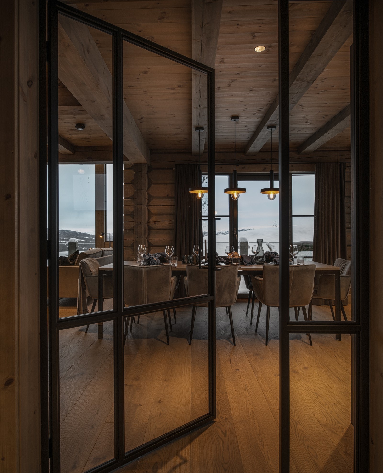 Velkommen inn. Bilde fra lignende hytte, avvik vil forekomme Galleribilde