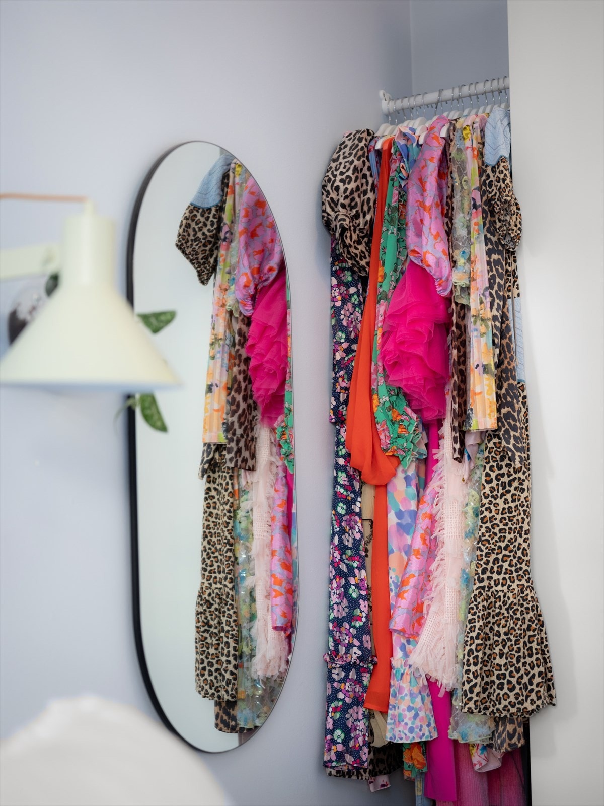 Ekstra heng og knagger for de fineste kjolene og strikkegenserne. Galleribilde