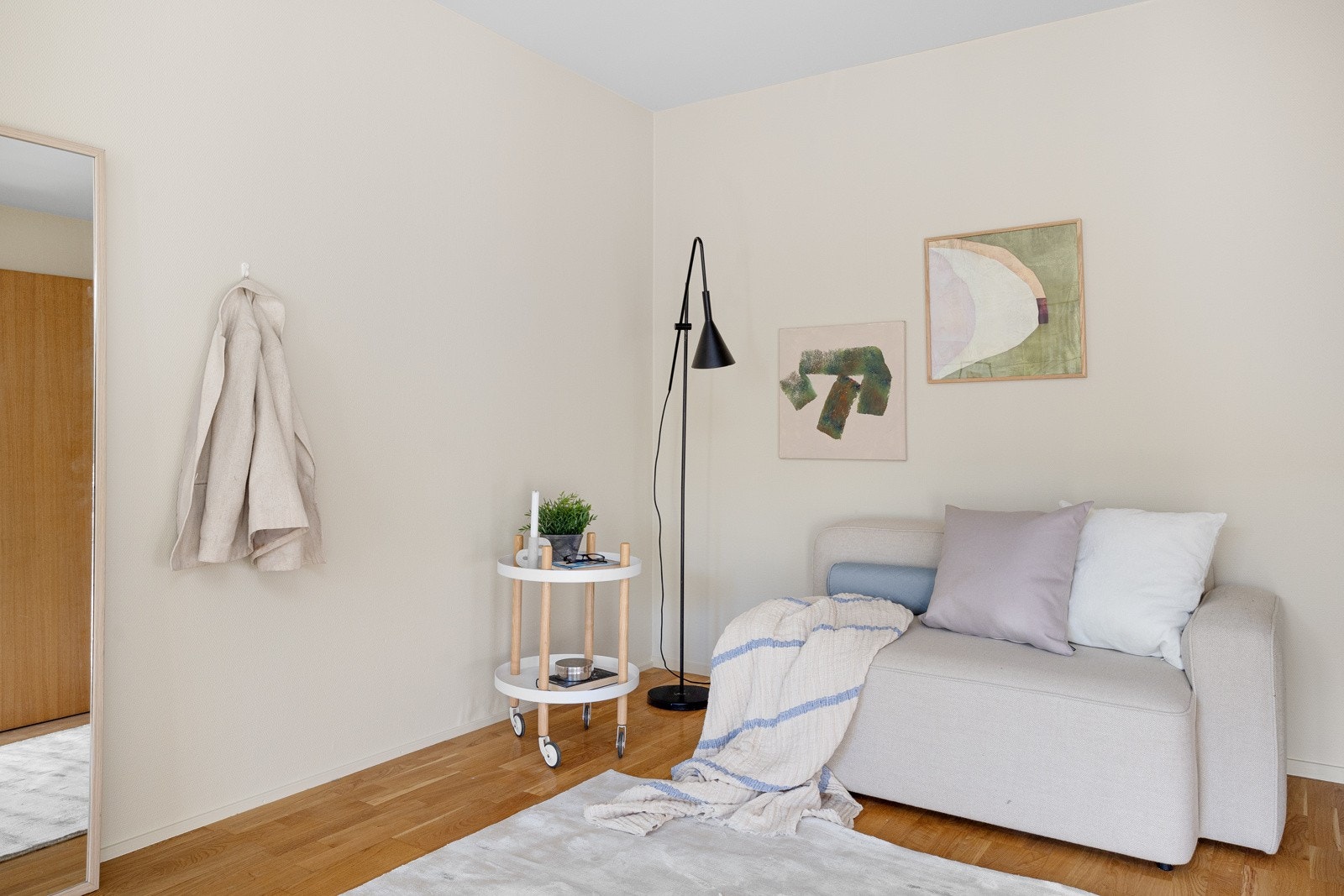 - Man kan eventuelt bygge walk-in-closet på vegg mot bad - Galleribilde