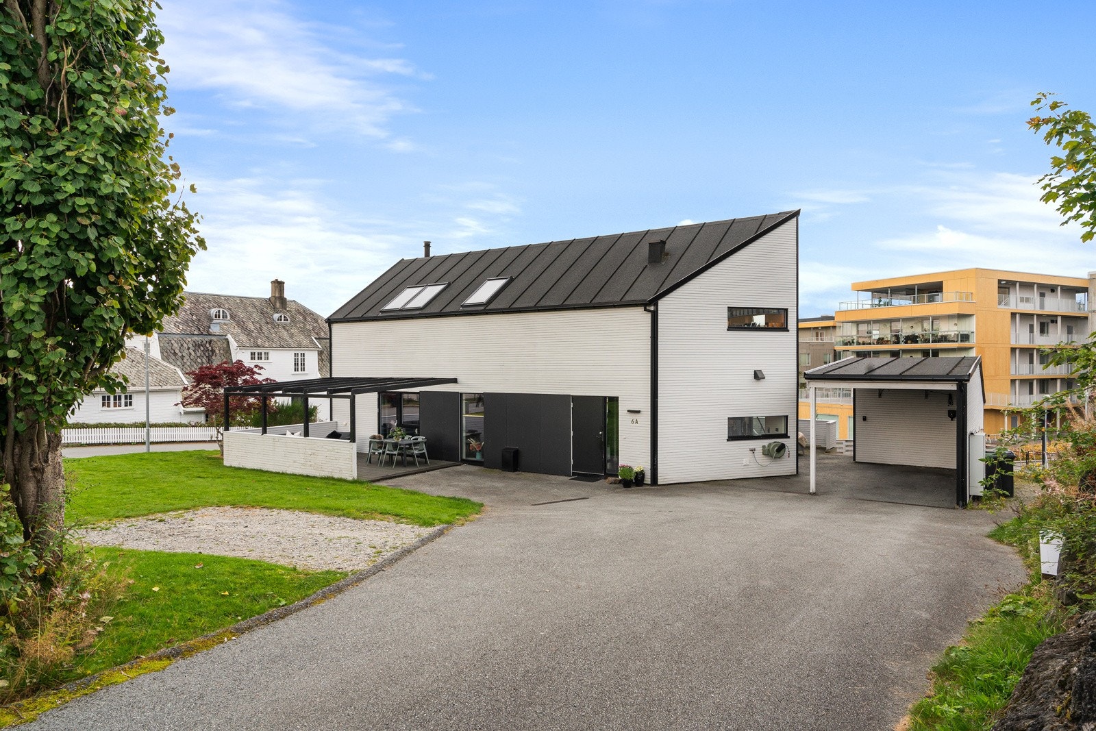 Fasade. Galleribilde