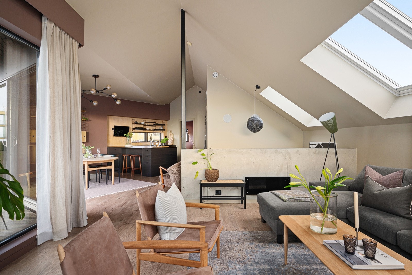 Boligen holder et gjennomgående eksklusivt uttrykk. Galleribilde