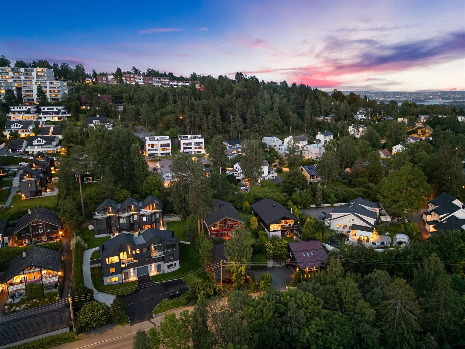 Lekker og gjennomført halvpart av nyoppført tomannsbolig. Galleribilde