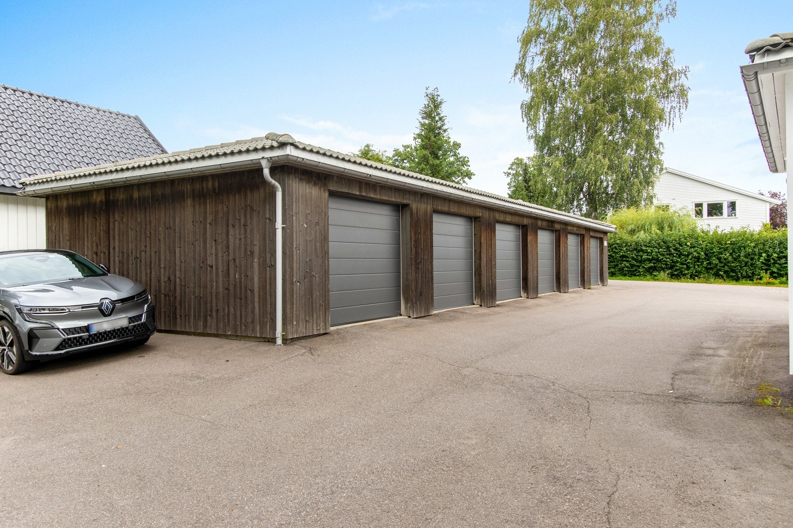 Det er parkering i garasje fra 2012. Galleribilde