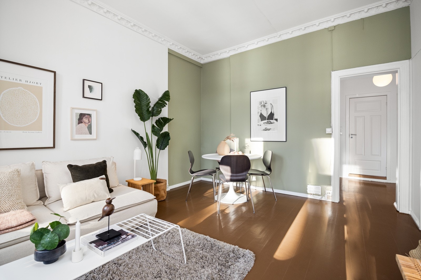 Gjennomgående leilighetet med romslige rom Galleribilde