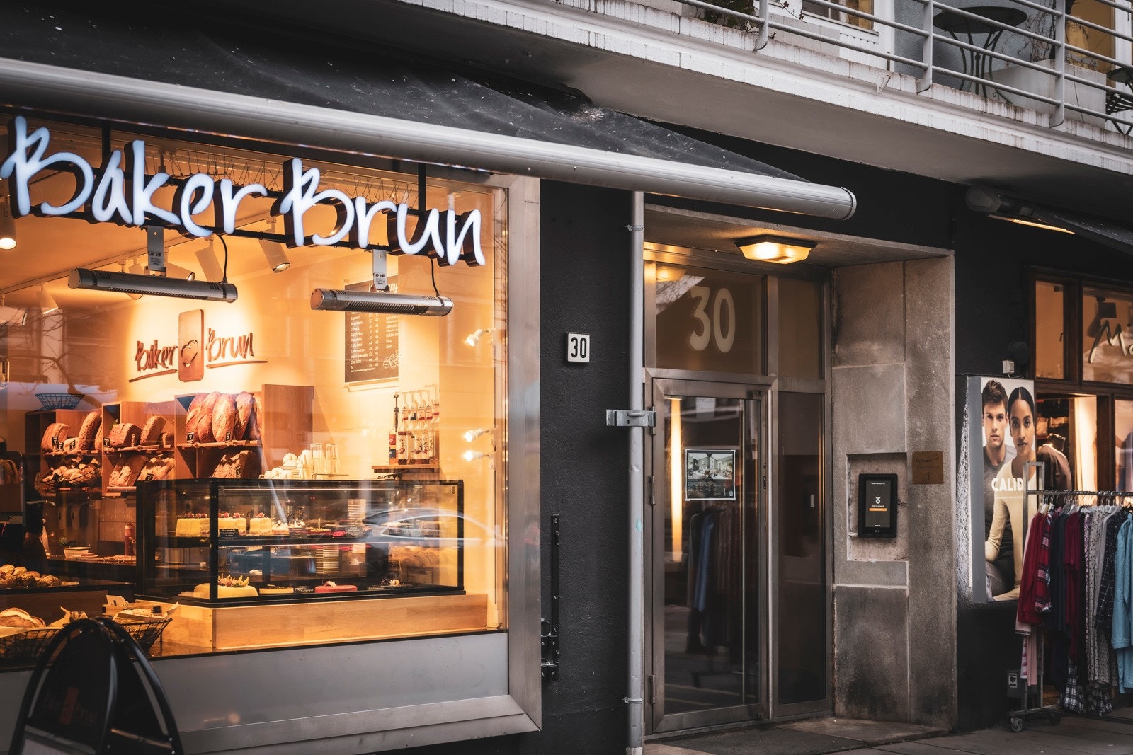 Nærområdet - Baker brun i umiddelbar nærhet Galleribilde