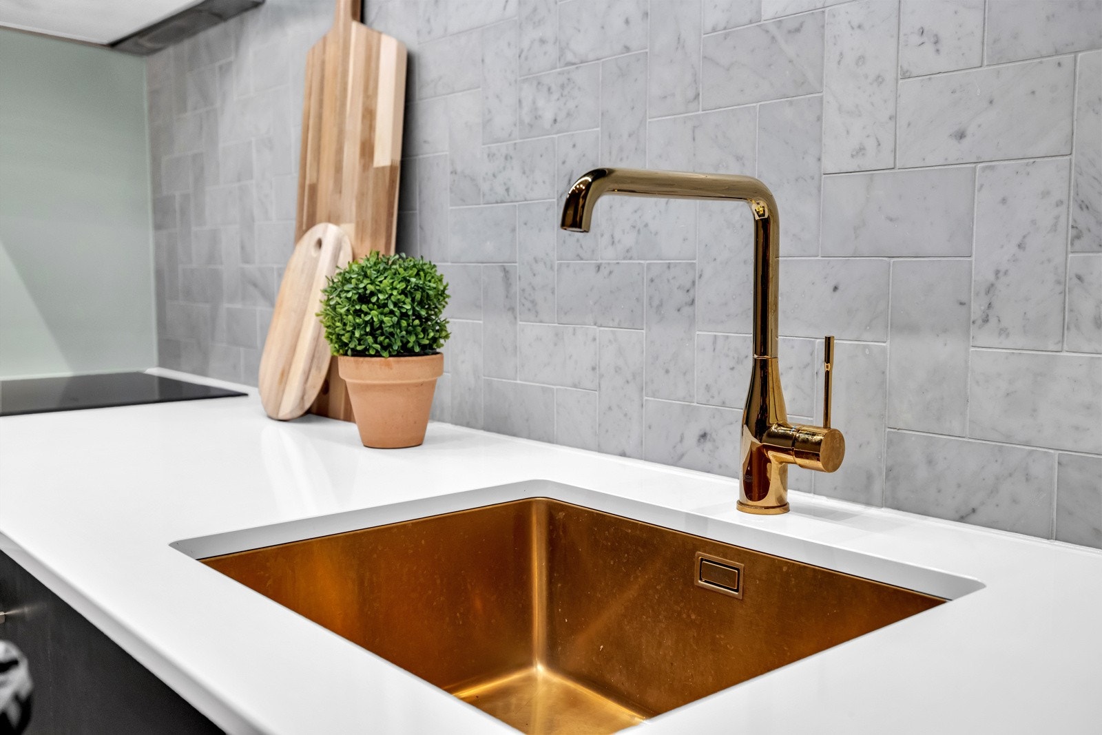 Unik oppvaskkum med blandebatteri fra 2023 Galleribilde